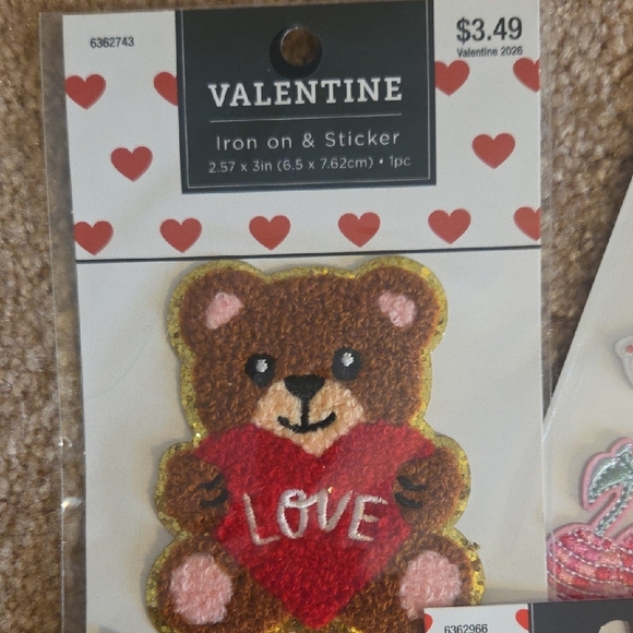 Valentine's Accessory Set - Picture 3 of 8